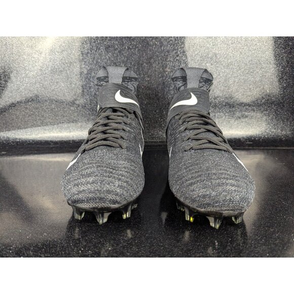 Athletic_Shoes